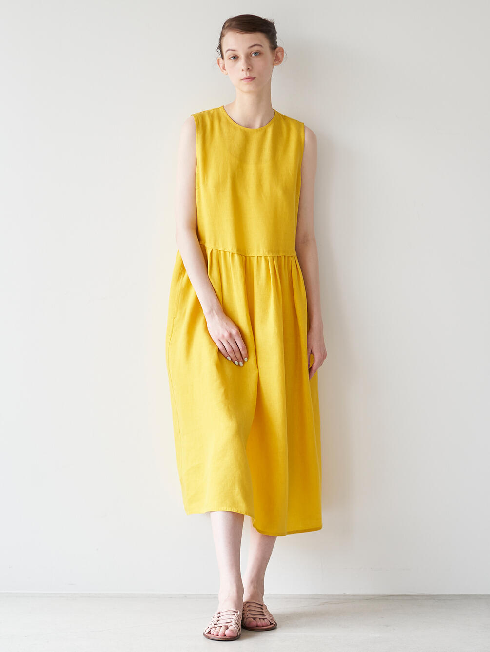 Le Glazik リネン ノースリーブワンピース Women Le Glazik リネン ノースリーブワンピース Women