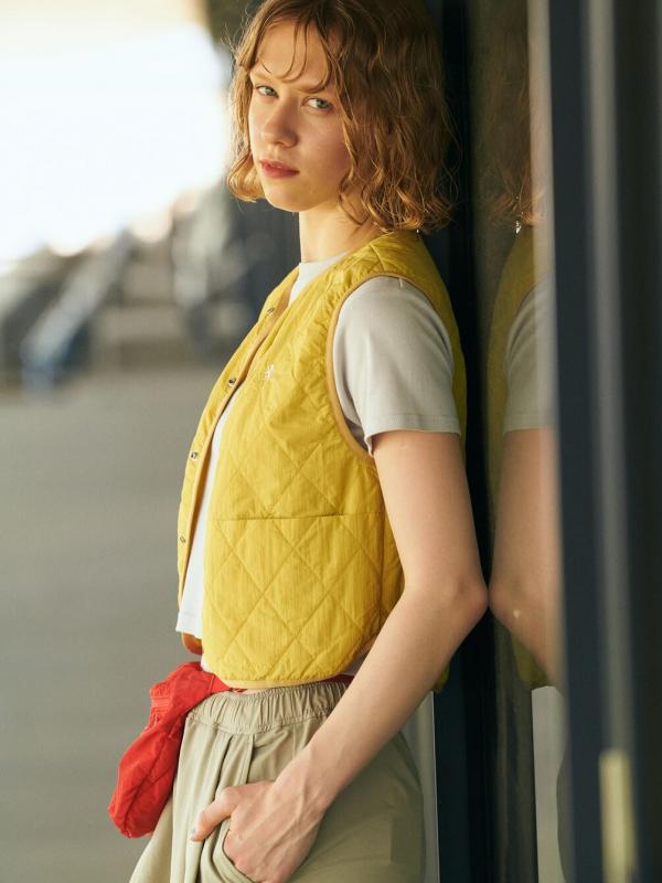 Gymphlex | ナイロン キルティングショートベスト WOMEN