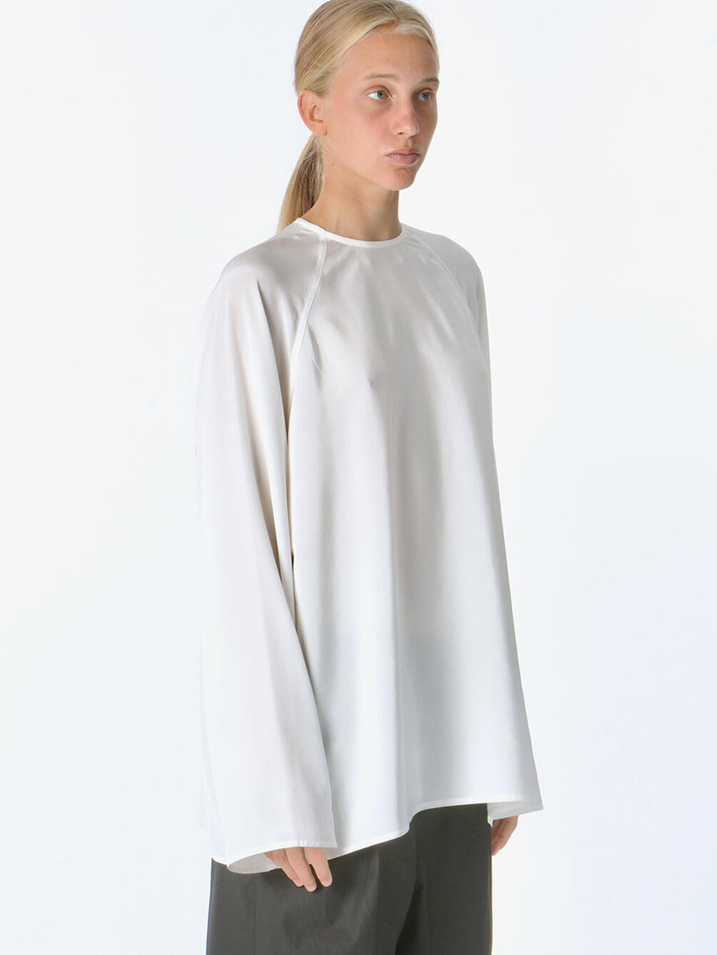 SOFIE D'HOORE | シルク 長袖プルオーバー WOMEN