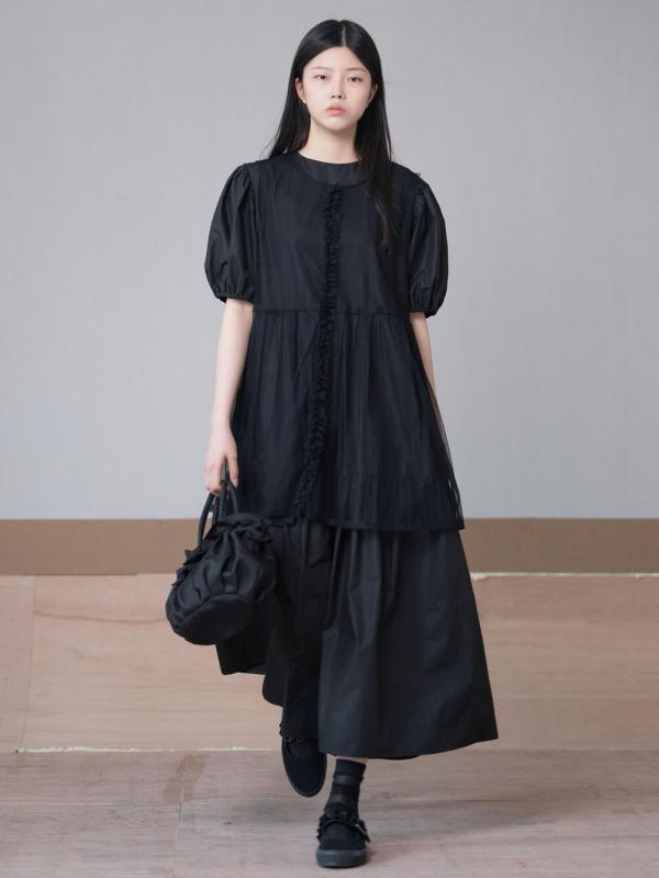 eunoia｜パフスリーブ ティアードワンピース WOMEN
