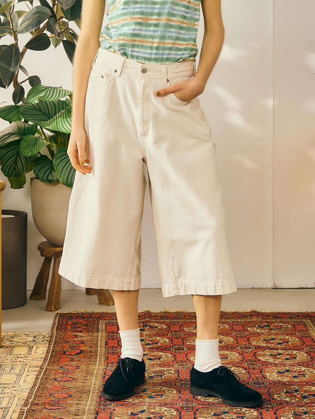 Oblada | CALF SHORTS WOMEN