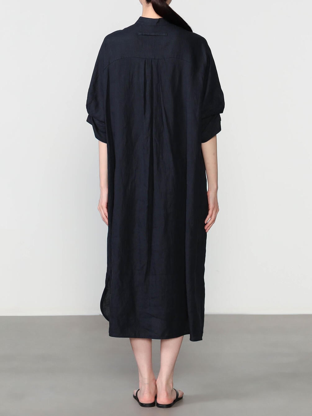TICCA |〈別注〉リネン ツイストスリーブワンピース WOMEN