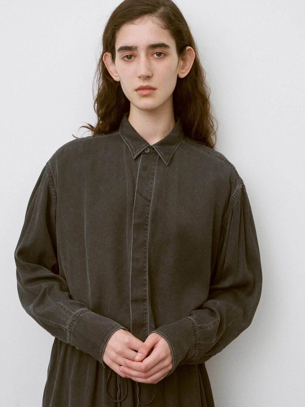 UNFIL | レーヨンギャバジン クロップドシャツ WOMEN