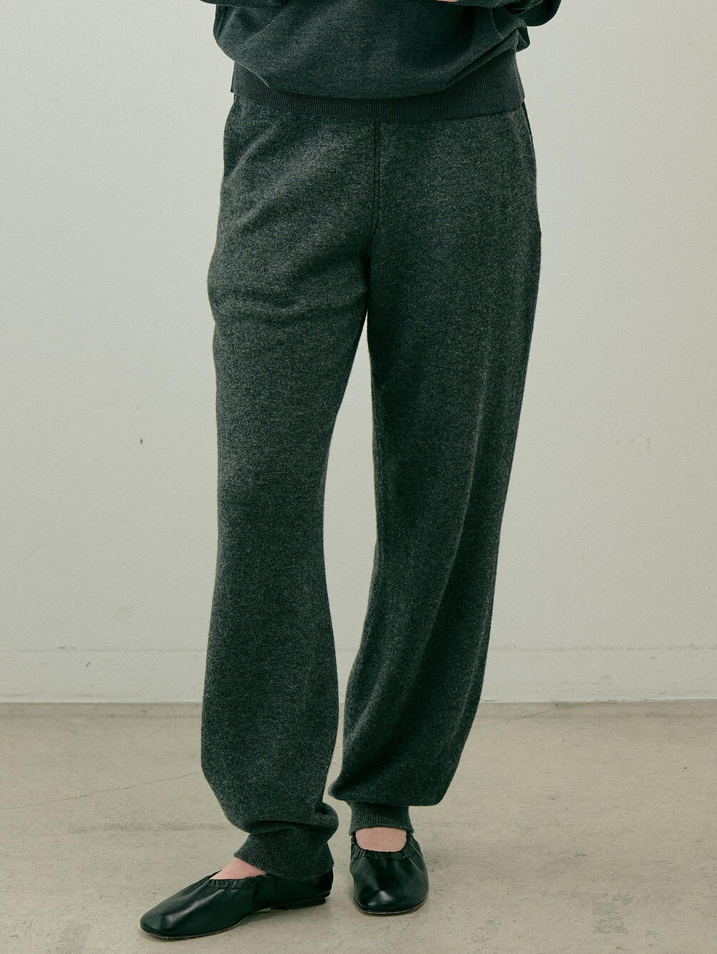 UNFIL | ウール ニットパンツ WOMEN