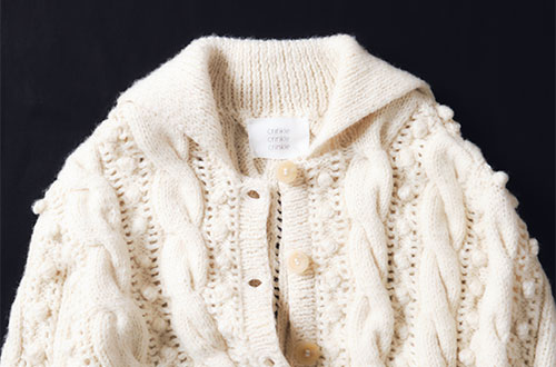 crinkle crinkle crinkle | 立体感のあるケーブル柄が印象的なニットカーディガン