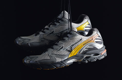 MIZUNO｜レトロランニングシューズの定番モデル「WAVE RIDER 10」